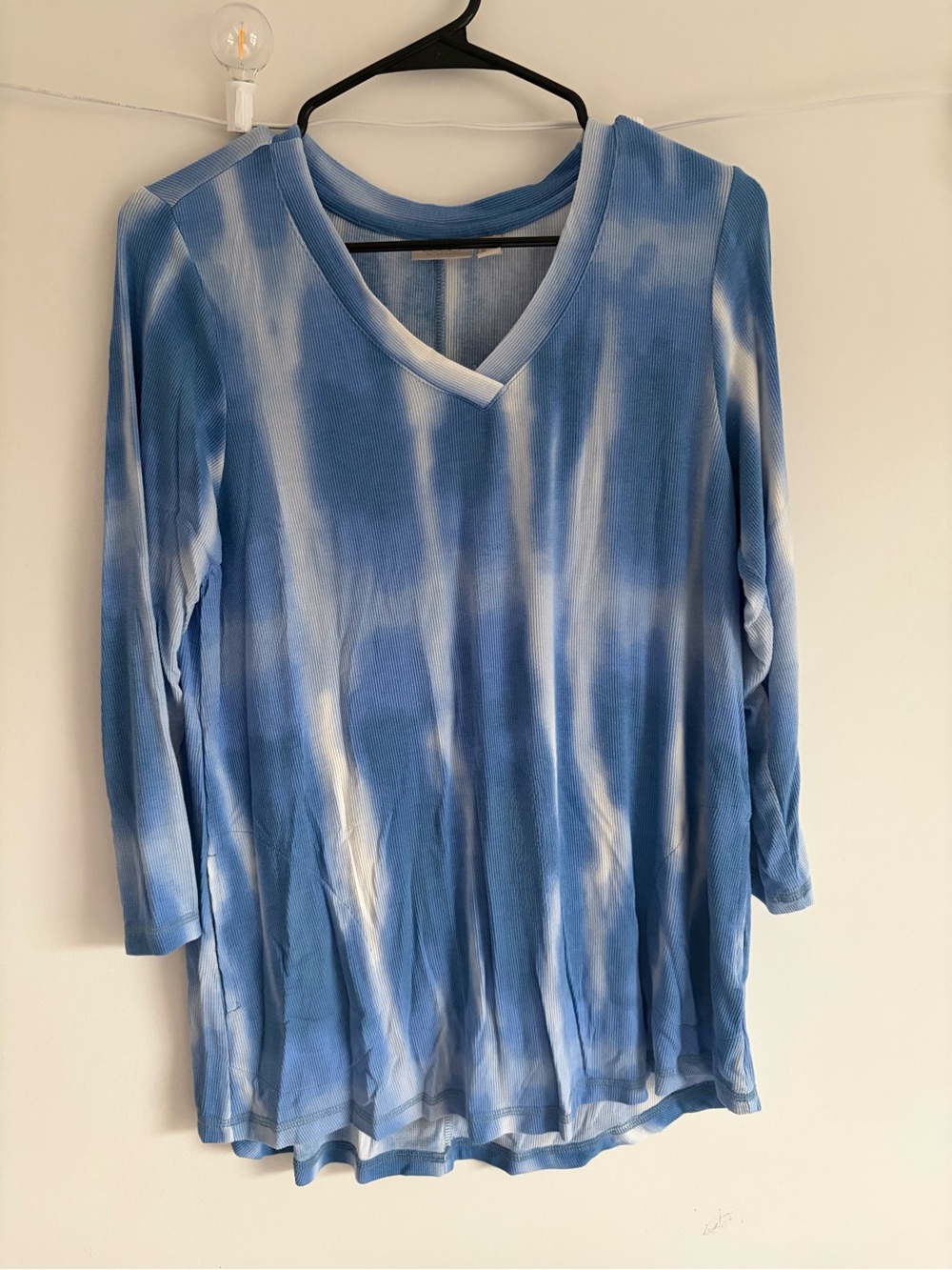 Women’s Blue Tie-Dye V-Neck Top